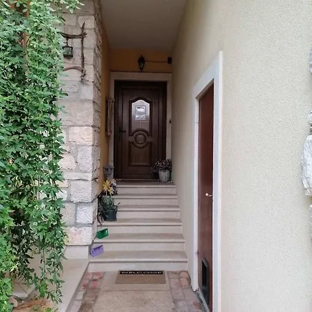 Villa Fani